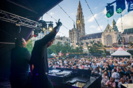 Live optreden tijdens het Bollekesfeest 2026 op de Grote Markt